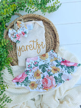 Load image into Gallery viewer, Personalized Baby Girl Outfit | Oatmeal Beige Bodysuit Chunky Yellow Baby Name