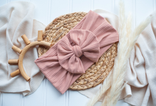 Load image into Gallery viewer, Personalized Newborn Baby Girl Outfit | Oatmeal Romper Pastel Pink Baby Name