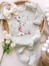 Load image into Gallery viewer, Personalized baby girl romper and hat set, vintage floral infant coming home outfit, baby shower gift, sleeper with footies, custom name