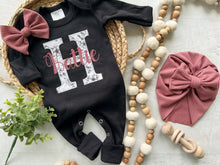 Load image into Gallery viewer, Personalized baby girl romper and hat set, vintage floral infant coming home outfit, baby shower gift, sleeper with footies