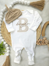 Load image into Gallery viewer, Personalized neutral baby romper and hat set, custom infant boy coming home outfit, baby shower gift, sleeper with footies