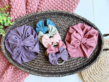 Load image into Gallery viewer, Personalized oatmeal and vintage mauve romper with bow or turban, custom girl coming home outfit, baby shower gift