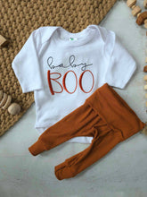 Load image into Gallery viewer, Personalized fall newborn outfit, custom name boy, baby boy coming home outfit, hospital outfit for boy baby shower gift autumn halloween