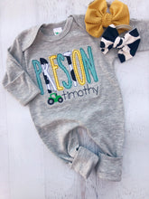 Load image into Gallery viewer, Custom big sibling shirt