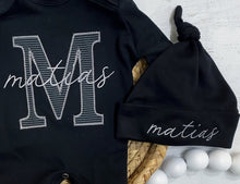 Load image into Gallery viewer, Personalized neutral baby romper and hat set, custom infant boy coming home outfit, baby shower gift, sleeper with footies, black gray