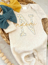 Load image into Gallery viewer, Personalized baby girl romper and hat set, vintage floral infant coming home outfit, baby shower gift, sleeper with footies