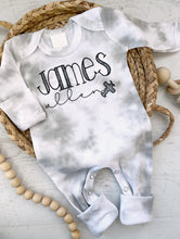 Load image into Gallery viewer, Personalized airplane baby romper and hat set, custom coming home outfit, sketch stitch boys outfit, baby shower gift, aviator