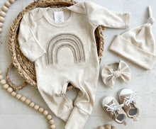 Load image into Gallery viewer, Personalized neutral baby romper and hat set, custom infant boy girl coming home outfit, baby shower gift, sleeper with footies rainbow boho