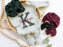 Load image into Gallery viewer, Personalized baby girl romper and hat set, vintage floral infant coming home outfit, baby shower gift, sleeper with footies, custom name
