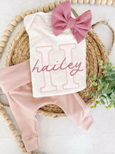 Load image into Gallery viewer, Personalized pink newborn outfit,custom name girl, coming home outfit for baby girl, baby girl outfit, hospital outfit girl, family pictures
