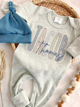 Load image into Gallery viewer, Personalized romper baby boy outfit and hat set, custom boy coming home outfit summer baby outfit, baby shower gift, sleeper with footies