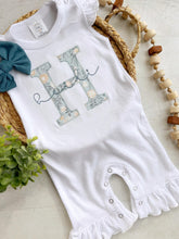 Load image into Gallery viewer, Personalized baby girl romper, vintage floral infant coming home outfit, baby shower gift, newborn outfit ruffle flutter, custom name