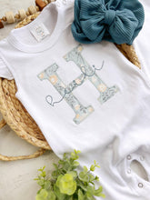 Load image into Gallery viewer, Personalized baby girl romper, vintage floral infant coming home outfit, baby shower gift, newborn outfit ruffle flutter, custom name