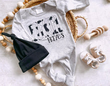 Load image into Gallery viewer, Personalized romper baby boy outfit and hat set, custom boy coming home outfit baby outfit, baby shower gift, sleeper with footies cowprint