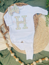Load image into Gallery viewer, Personalized Baby Girl Outfit | White Romper Floral Letter Pink Pastel Baby Name
