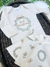 Load image into Gallery viewer, Baby&#39;s First Christmas Girl Outfit | Oatmeal Bodysuit Christmas Wreath Skirt
