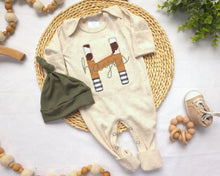 Load image into Gallery viewer, Personalized neutral baby romper and hat set, custom infant boy coming home outfit, baby shower gift, sleeper with footies western farm baby
