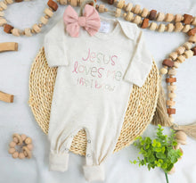 Load image into Gallery viewer, Personalized oatmeal baby romper and hat set, custom name coming home outfit, floral letter baby girl outfit, baby shower gift, neutral
