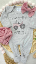 Load image into Gallery viewer, Baby Girl Highland Cow Outfit with Bummies, Hello Darlin Baby Girl Outfit, Going Home Newborn Baby Outfit Cowgirl Farm Girl Pink, Hospital
