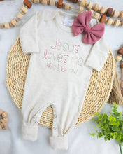 Load image into Gallery viewer, Personalized oatmeal baby romper and hat set, custom name coming home outfit, floral letter baby girl outfit, baby shower gift, neutral
