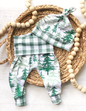 Load image into Gallery viewer, Pine trees baby outfit, baby boy coming home outfit, Christmas outfit for boy, forest baby boy outfit
