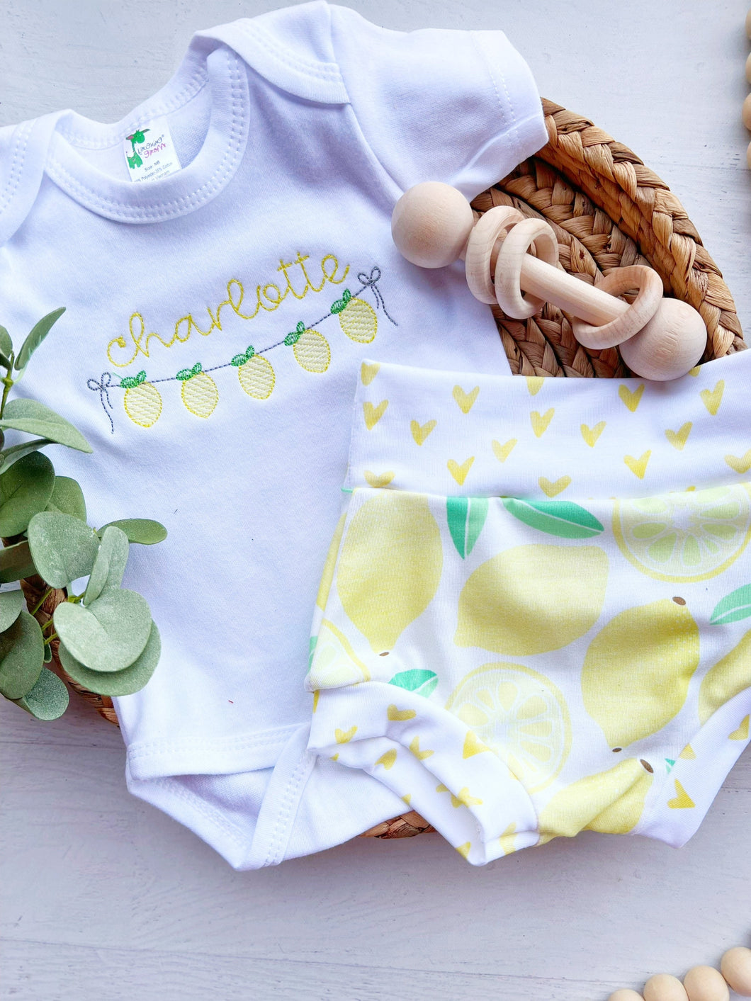 Personalized summer lemon outfit, lemon baby bummies, embroidered lemon baby girl, first birthday outfit, coming home outfit for girl