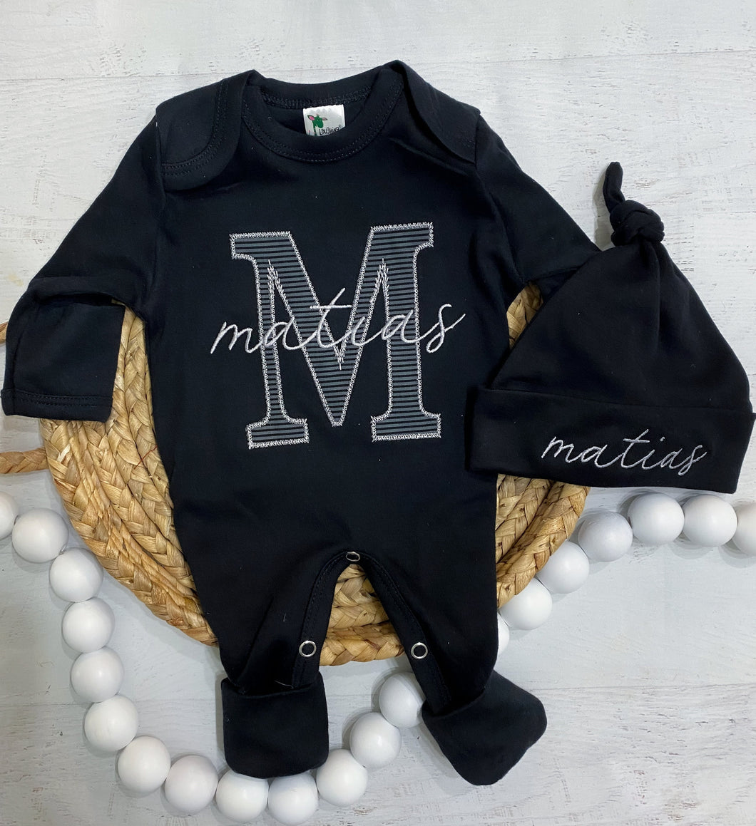 Personalized neutral baby romper and hat set, custom infant boy coming home outfit, baby shower gift, sleeper with footies, black gray