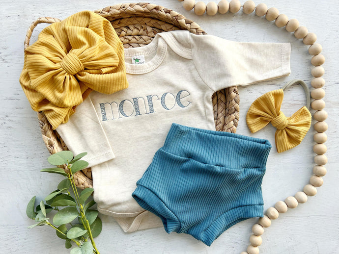 Personalized blue yellow newborn outfit, custom name girl, coming home outfit for baby girl, baby girl outfit, hospital outfit girl, spring