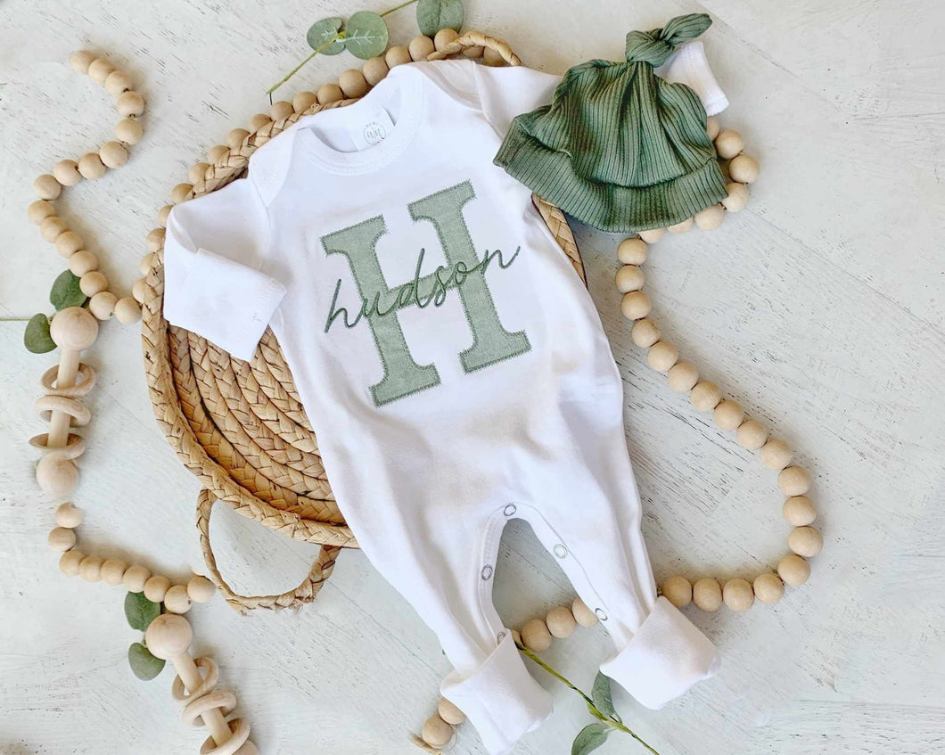 Personalized neutral baby romper and hat set, custom infant boy coming home outfit, baby shower gift, beige sleeper with footies, Sage Green