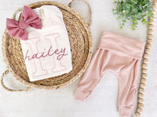 Load image into Gallery viewer, Personalized pink newborn outfit,custom name girl, coming home outfit for baby girl, baby girl outfit, hospital outfit girl, family pictures
