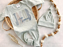 Load image into Gallery viewer, Personalized romper baby boy outfit and hat set, custom boy coming home outfit summer baby outfit, baby shower gift, sleeper with footies
