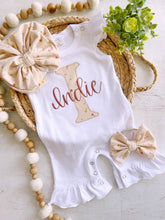 Load image into Gallery viewer, Personalized baby girl romper, vintage floral infant coming home outfit, baby shower gift, newborn outfit ruffle flutter, custom name summer
