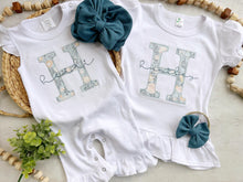 Load image into Gallery viewer, Personalized big sister shirt, big brother, baby outfits, matching sibling shirts, hospital outfits custom embroidery cousin crew shirt
